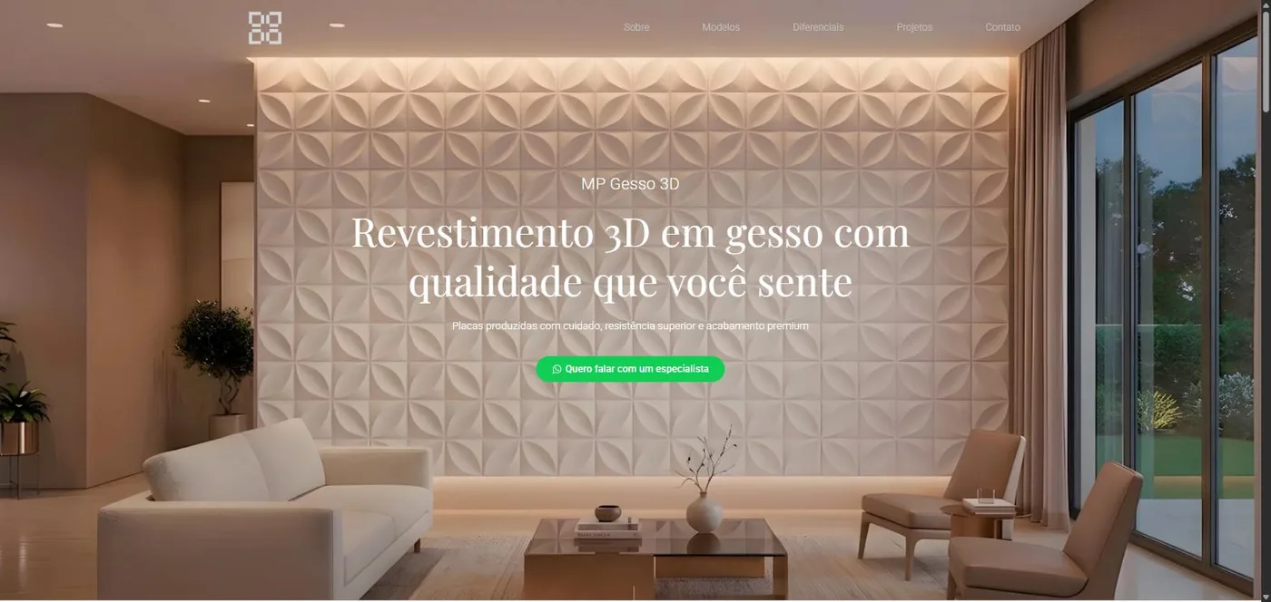 Hero do site da MP Gesso 3D, sala de estar com parede em revestimento 3D e sofá bege